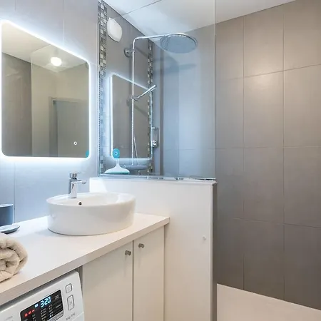 Apartment 19sisley - Calme & Cosy - 3ch 8p Metro Parking X2 *