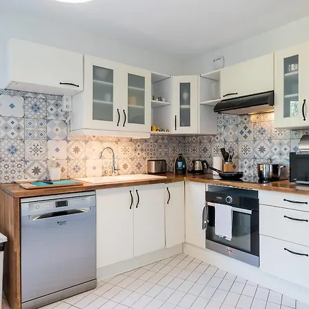 Apartment 19sisley - Calme & Cosy - 3ch 8p Metro Parking X2 Lyon