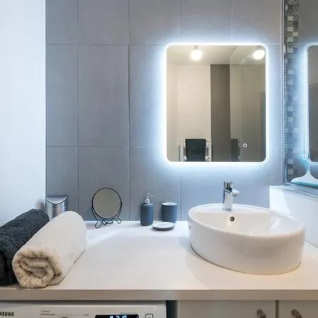 19sisley - Calme & Cosy - 3ch 8p Metro Parking X2 Apartment Lyon